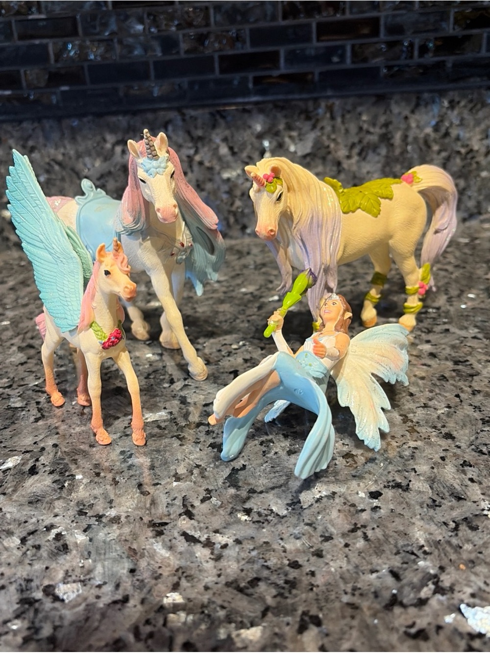 Schleich Bayala Unicorn Horse Figure Lot of 4 Fantasy Fairy Glitter Pegasus